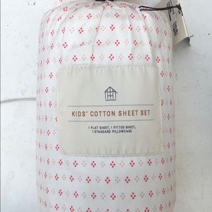NWOT KID’s COTTON SHEET SET, Twin
